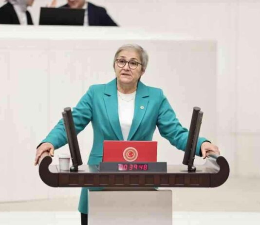 Türkiye’de Barınma Krizi ve İktidarın Rolü – Ayça Taşkent Yorumu news-10112024-081500