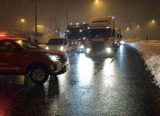 Bolu Dağı Tüneli Çıkışında Meydana Gelen Kazalar Ulaşımı Engelliyor news-28112024-083747