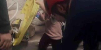 Sakarya’da Bebek Yürütecine Sıkışan Çocuğun Parmığını Kurtaran İtfaiye sakaryada-bebek-yrtecine-skan-ocuun-parmn-kurtaran-itfaiye