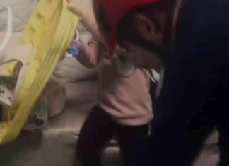 Sakarya’da Bebek Yürütecine Sıkışan Çocuğun Parmığını Kurtaran İtfaiye sakaryada-bebek-yrtecine-skan-ocuun-parmn-kurtaran-itfaiye
