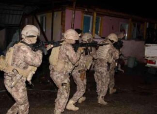 Uyuşturucu ve Silah Kaçakçılığı Operasyonunda 19 Kişi Yakalandı uyuturucu-ve-silah-kaakl-operasyonunda-19-kii-yakaland