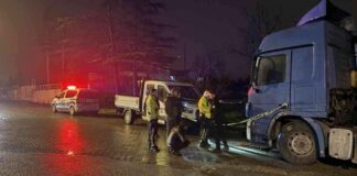 Sakarya’da Tır Tamiri Sırasında Kaza: Yaralanan Kişi sakaryada-tr-tamiri-srasnda-kaza-yaralanan-kii