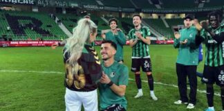 Maç Sonu Romantik Evlilik Teklifi ma-sonu-romantik-evlilik-teklifi