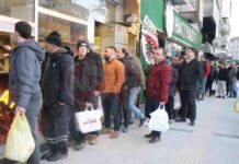 Pide Kuyruğunda Uzun Bekleyiş: İşte Sonuç! pide-kuyruunda-uzun-bekleyi-ite-sonu