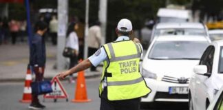 Akrobatik Hareketler Trafik Güvenliğini Tehlikeye Attı mı? akrobatik-hareketler-trafik-gvenliini-tehlikeye-att-m