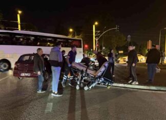 Bursa’da Taksi ve Otomobil Çarpıştı: 7 Yaralı bursada-taksi-ve-otomobil-arpt-7-yaral