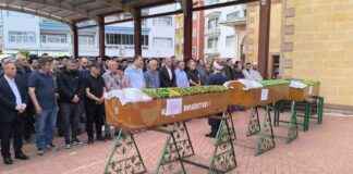 Kazada hayatını kaybeden 2 kardeş defnedildi. kazada-hayatn-kaybeden-2-karde-defnedildi