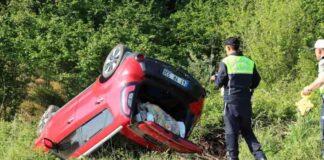 Sakarya’da Otomobil Devrilmesi: 1 Bebek, 4 Kişi Yaralandı sakaryada-otomobil-devrilmesi-1-bebek-4-kii-yaraland